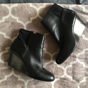 Michael Kors black leather wedge boots size 9